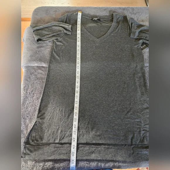 Liverpool Los Angeles Top sz Medium Gray - Picture 9 of 11